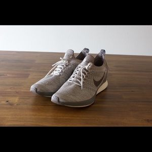 Nike Men's Air Zoom Mariah Flyknit Racer